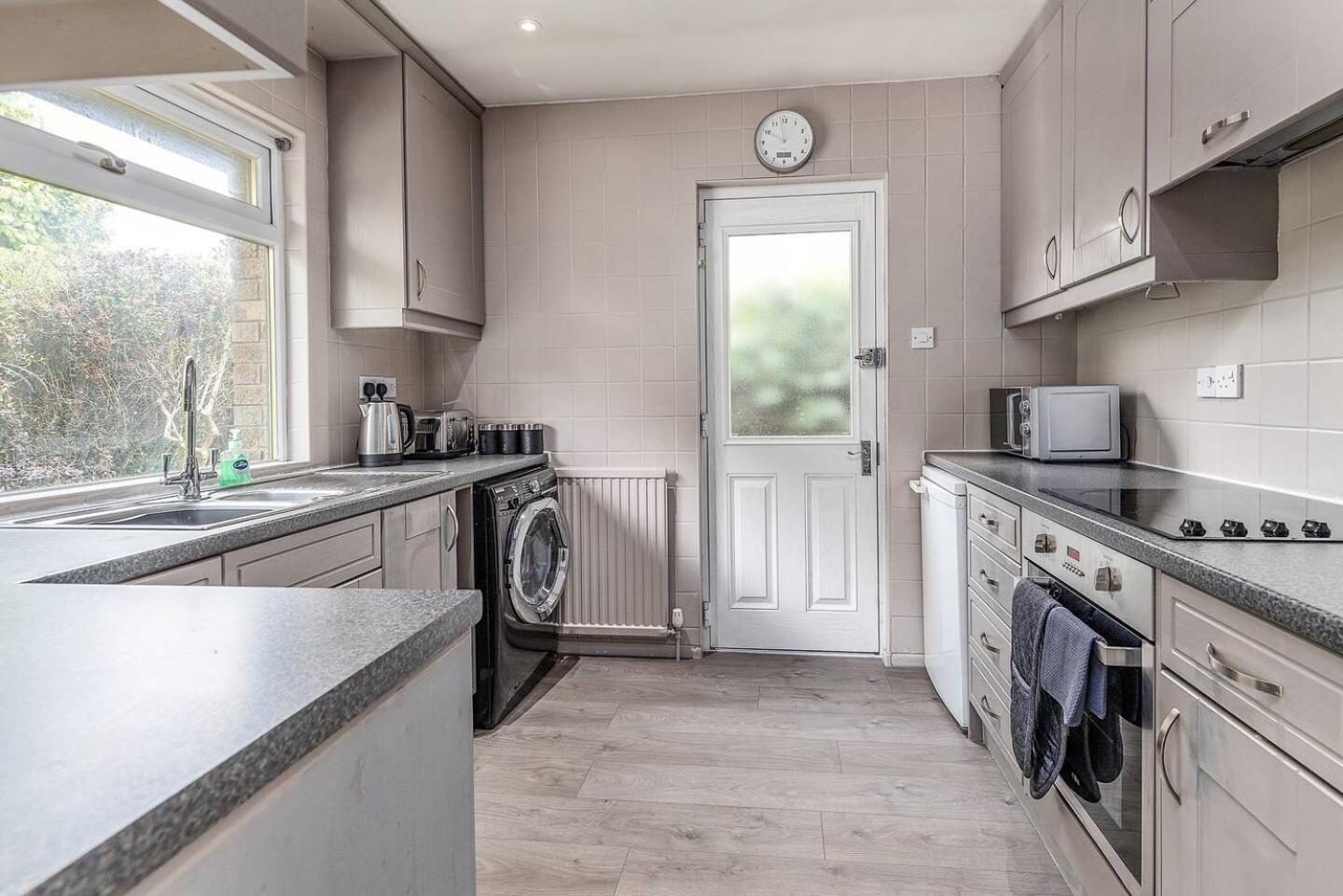 3 Bedroom Bungalow Close To Peak District With Garden Σέφιλντ Εξωτερικό φωτογραφία